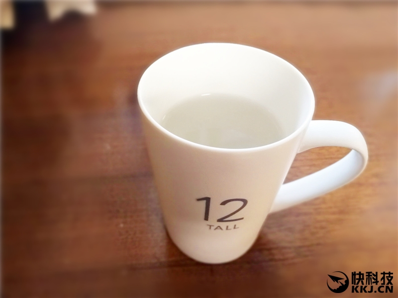 华为首款智能体脂秤评测：喝杯水也能测出来pg电子免费试玩模拟器01kg高精度(图27)